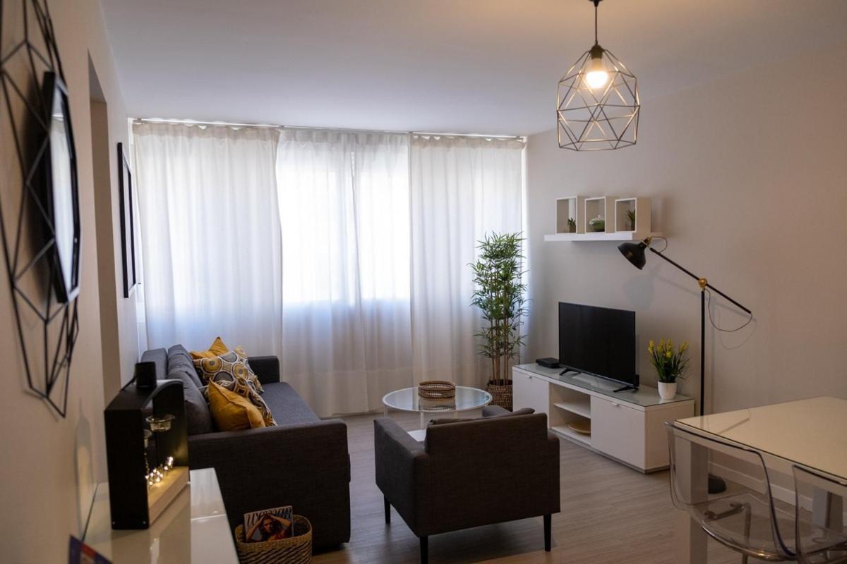 Apartamento Jerez 2018 เฮเรซ เด ลาฟรอนเตรา ภายนอก รูปภาพ
